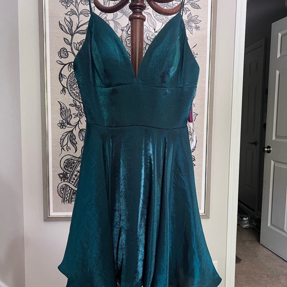 NWT Sherri Hill Shimmering Teal Mini Dress, size 4